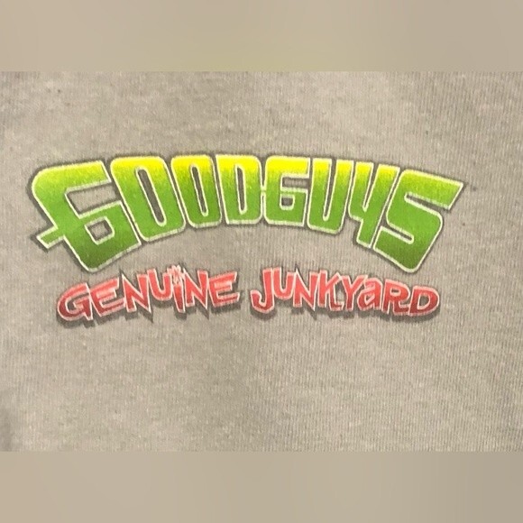 Good Guys -‘Genuine Junkyard‘ Gray  graphic Hot Rod T-Shirt-Men’s Medium - Picture 3 of 4